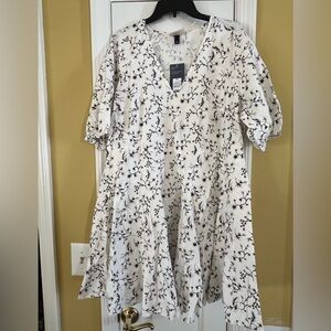 MWT Universal Threads Bell Sleeve Floral Mini Dress Size XXL